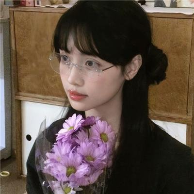脸庞海报